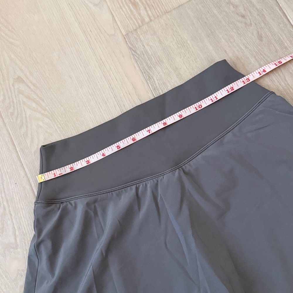 Vuori Mesh Skirt - Size Small - Picture 7 of 9